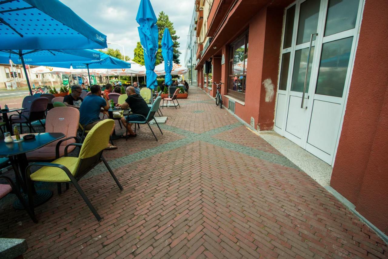 Flamingos Apartman & Fitness Centar Osijek - Blizina Bolnice Kbc Osijek Exterior foto